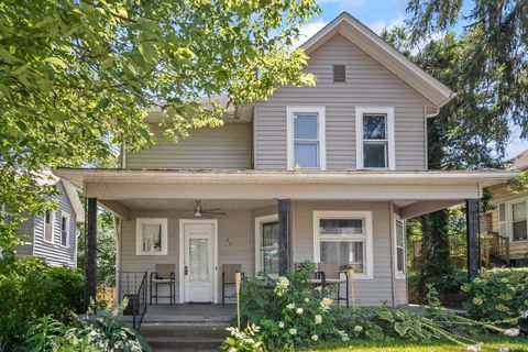 Photo of 27 W North Avenue, Newark, OH 43055 (MLS # 225042171)