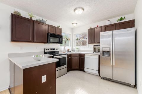 Tiny photo for 8270 Mariposa Street, Blacklick, OH 43004 (MLS # 226008587)