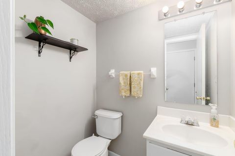 Tiny photo for 8270 Mariposa Street, Blacklick, OH 43004 (MLS # 226008587)