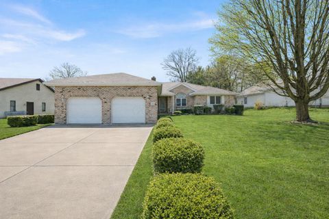 Photo of 111 East Glen Drive, Bellefontaine, OH 43311 (MLS # 226008049)