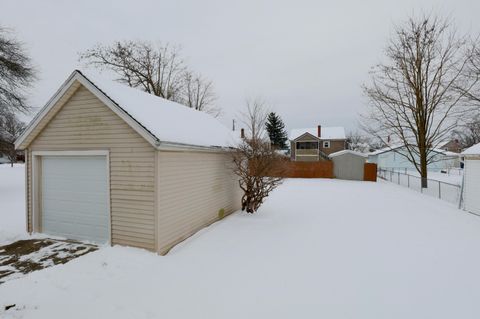 Tiny photo for 736 E Allen Street, Lancaster, OH 43130 (MLS # 226003184)