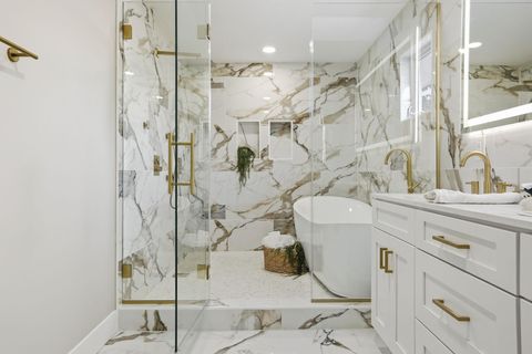 Tiny photo for 2727 Westmont Boulevard, Upper Arlington, OH 43221 (MLS # 226000421)