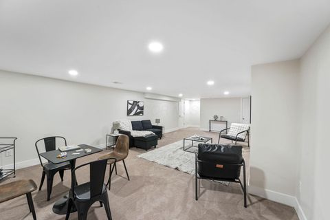 Tiny photo for 2727 Westmont Boulevard, Upper Arlington, OH 43221 (MLS # 226000421)