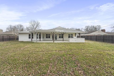 Tiny photo for 2727 Westmont Boulevard, Upper Arlington, OH 43221 (MLS # 226000421)