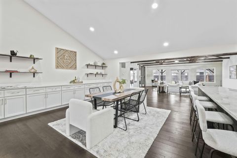 Tiny photo for 2727 Westmont Boulevard, Upper Arlington, OH 43221 (MLS # 226000421)