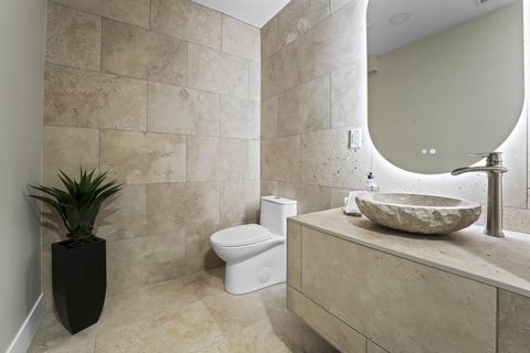 Tiny photo for 2727 Westmont Boulevard, Upper Arlington, OH 43221 (MLS # 226000421)