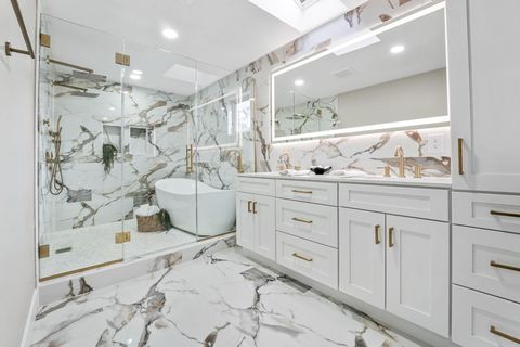 Tiny photo for 2727 Westmont Boulevard, Upper Arlington, OH 43221 (MLS # 226000421)