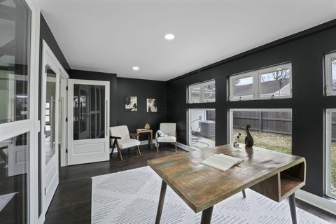 Tiny photo for 2727 Westmont Boulevard, Upper Arlington, OH 43221 (MLS # 226000421)