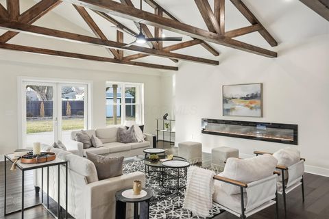 Tiny photo for 2727 Westmont Boulevard, Upper Arlington, OH 43221 (MLS # 226000421)