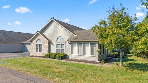 Tiny photo for 5808 Ravine Creek Drive 14 #14, Grove City, OH 43123 (MLS # 226033877)