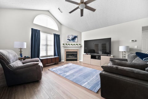 Tiny photo for 5808 Ravine Creek Drive 14 #14, Grove City, OH 43123 (MLS # 226033877)