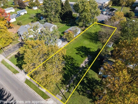 Photo of 652 Beechwood Avenue, Columbus, OH 43213 (MLS # 226039759)