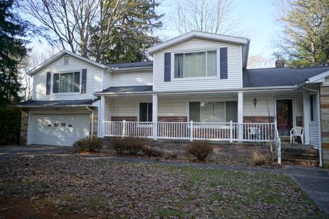 Photo of 5285 Ridgebury Boulevard, Cleveland, OH 44124 (MLS # 226013347)
