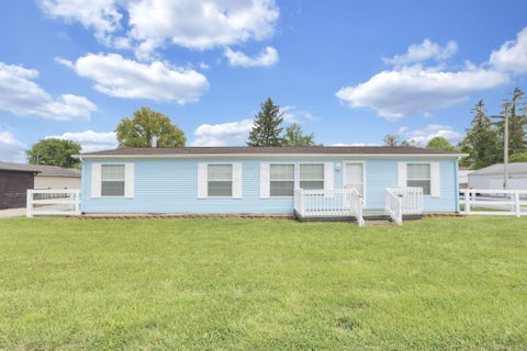 Photo of 139 Myers Avenue, Buckeye Lake, OH 43008 (MLS # 226015995)