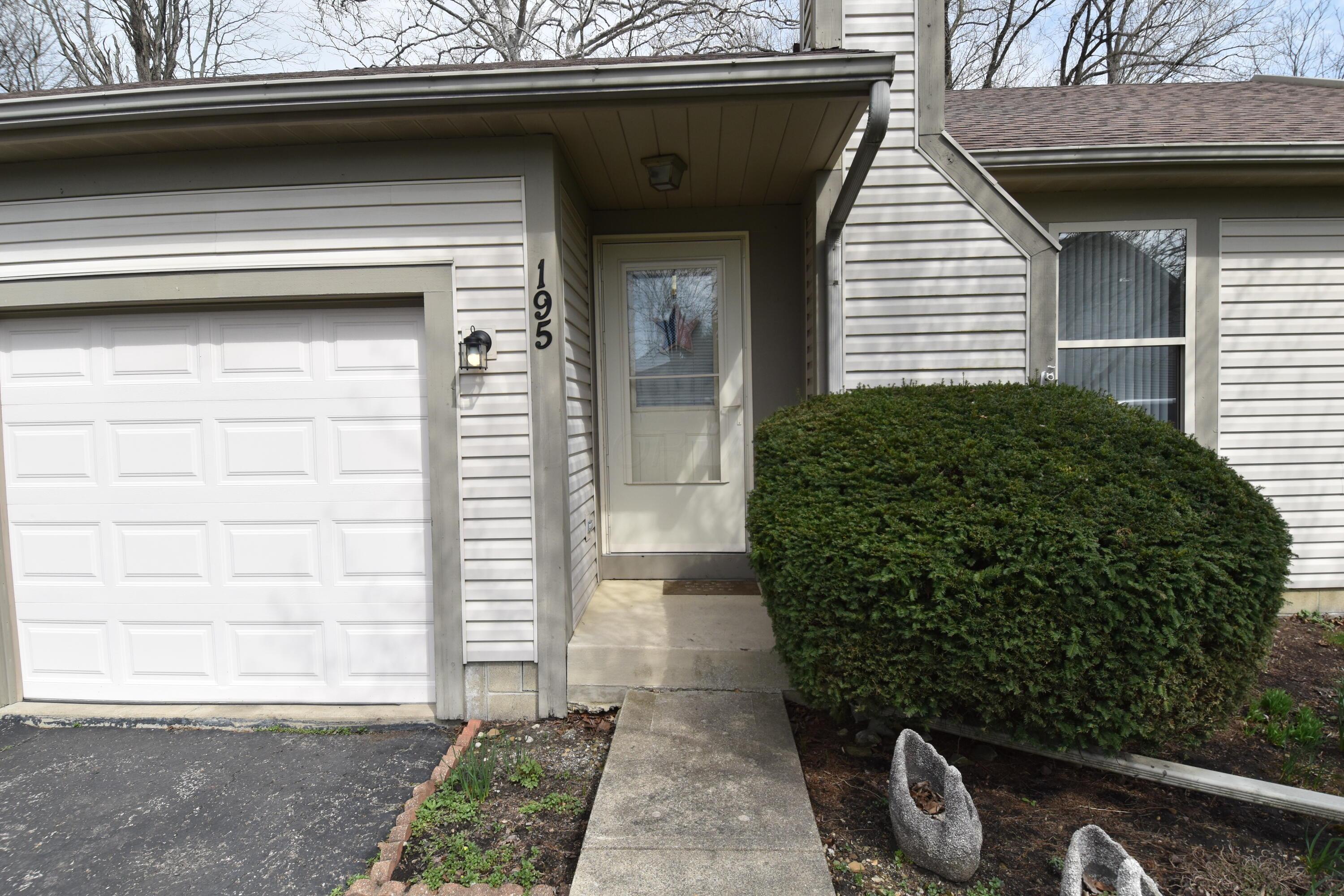 195 Key Boulevard, Pataskala, Ohio image 2