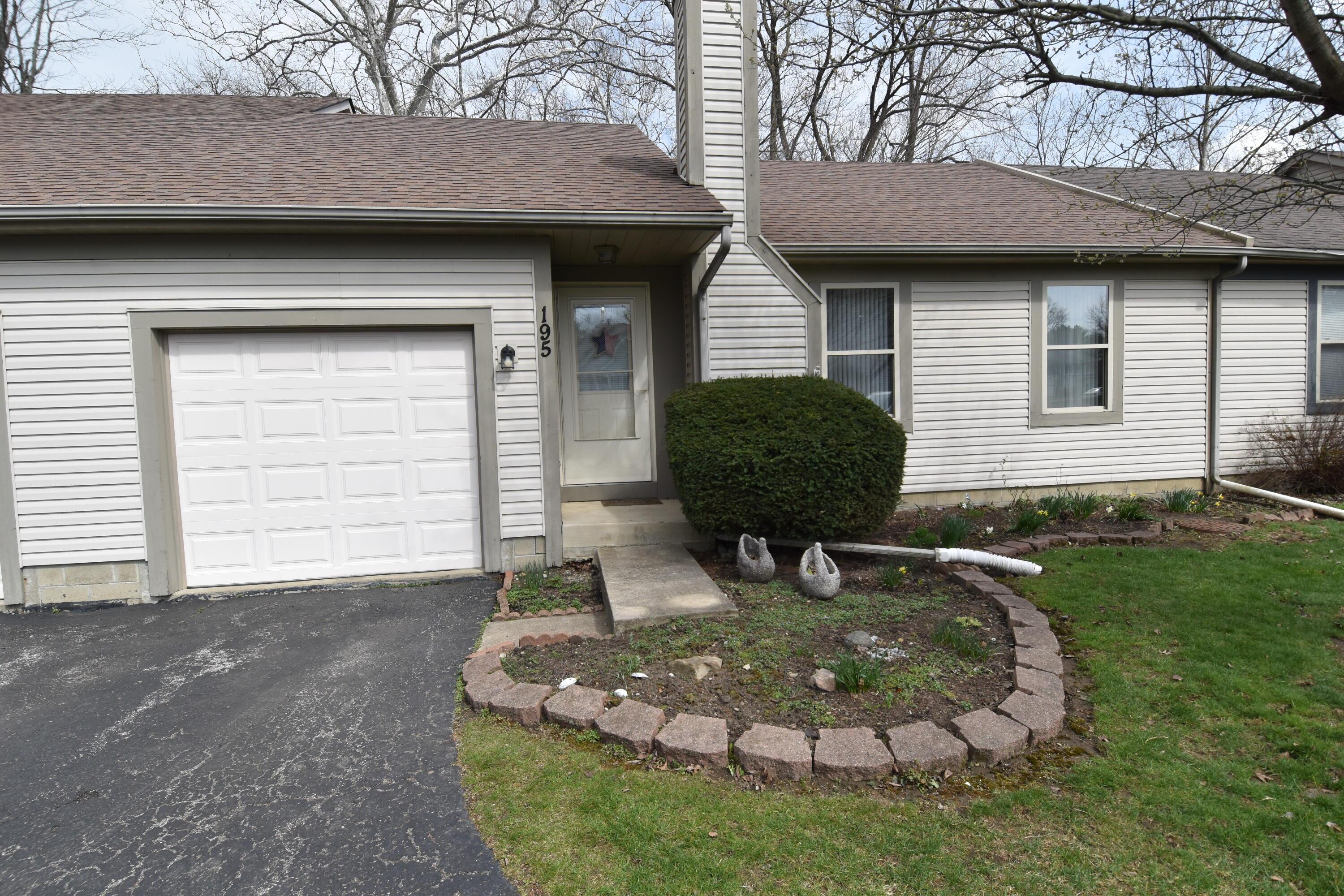 195 Key Boulevard, Pataskala, Ohio image 1