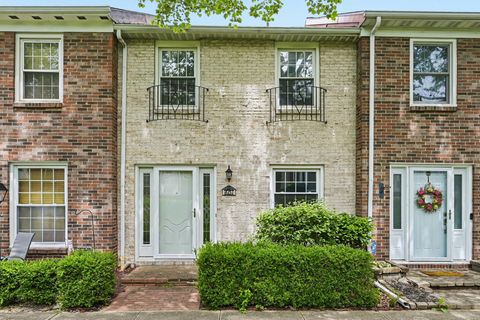 Photo of 601 Dlyn Street, Columbus, OH 43228 (MLS # 226021471)