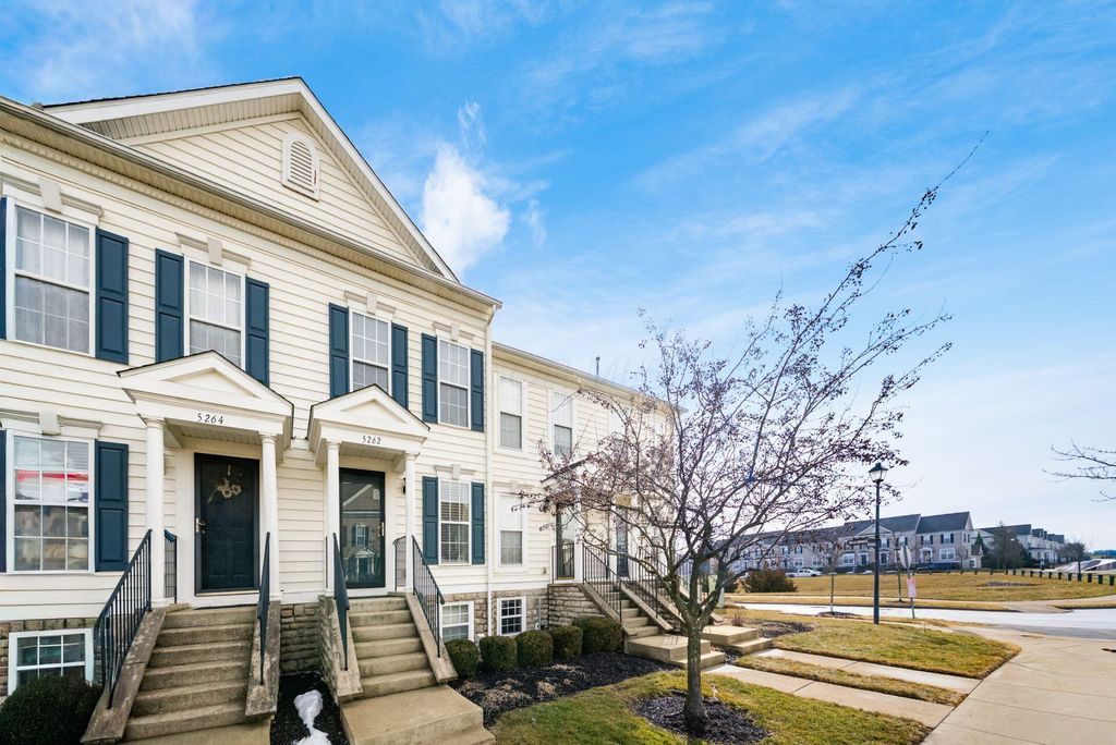 Photo of 5262 Royal Arch Cascade Drive 25 #25, Dublin, OH 43016 (MLS # 226004700)