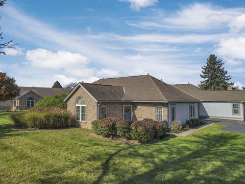 Photo of 3757 Mill Stream Drive 12 #12, Hilliard, OH 43026 (MLS # 225041652)