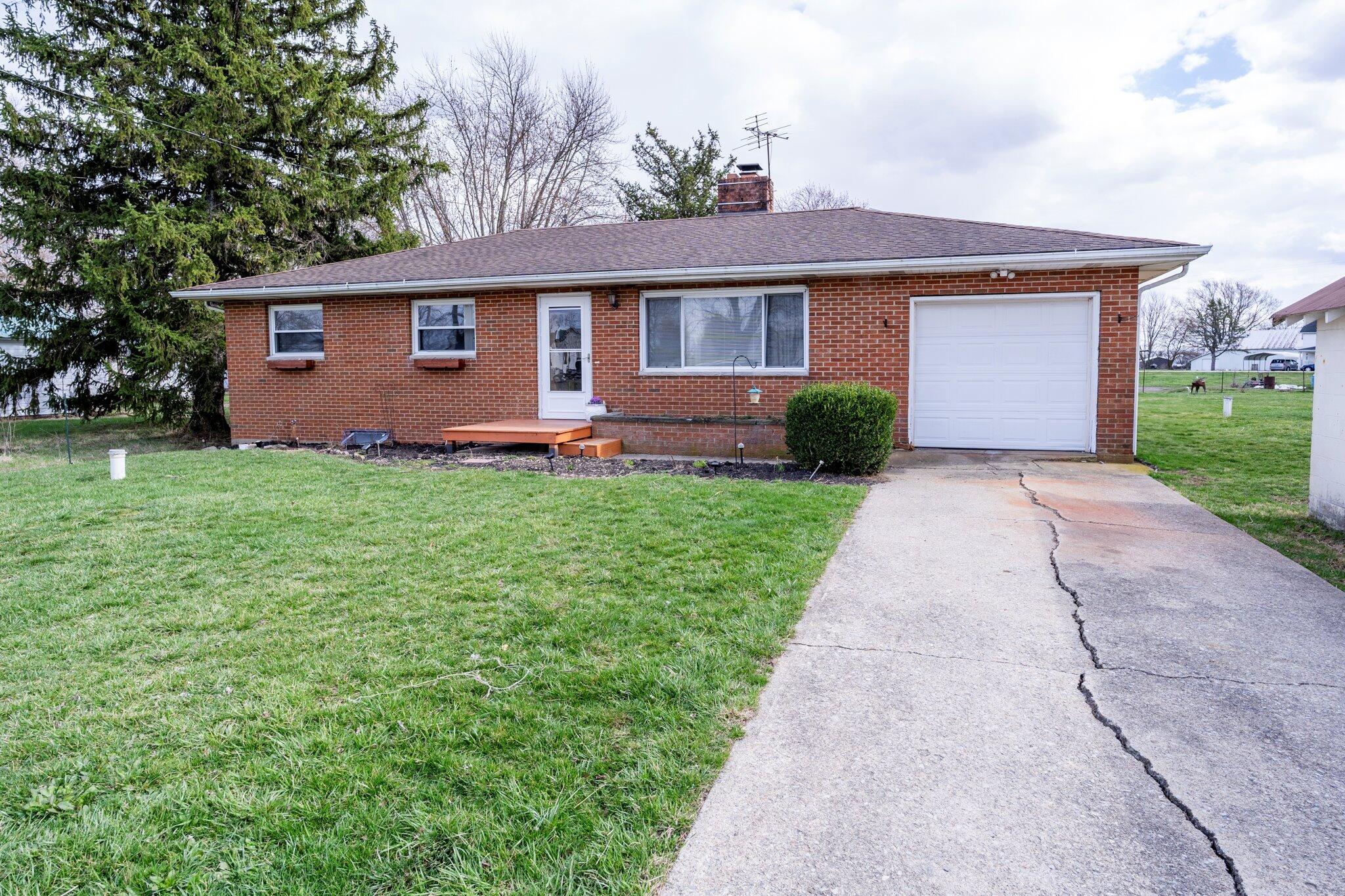 12379 State Route 316, Williamsport, Ohio image 3