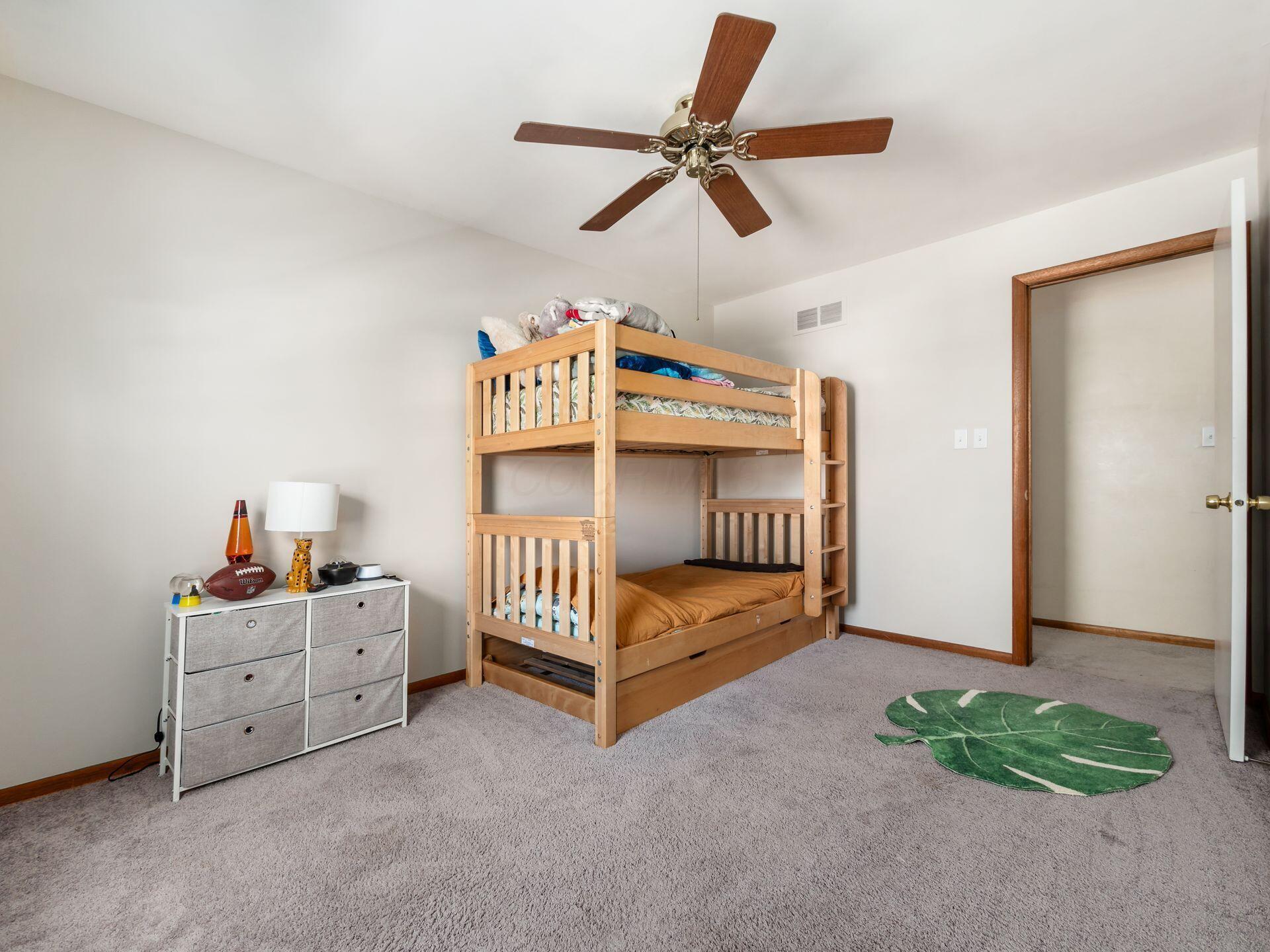 2279 Blodwen Circle, Grove City, Ohio image 30