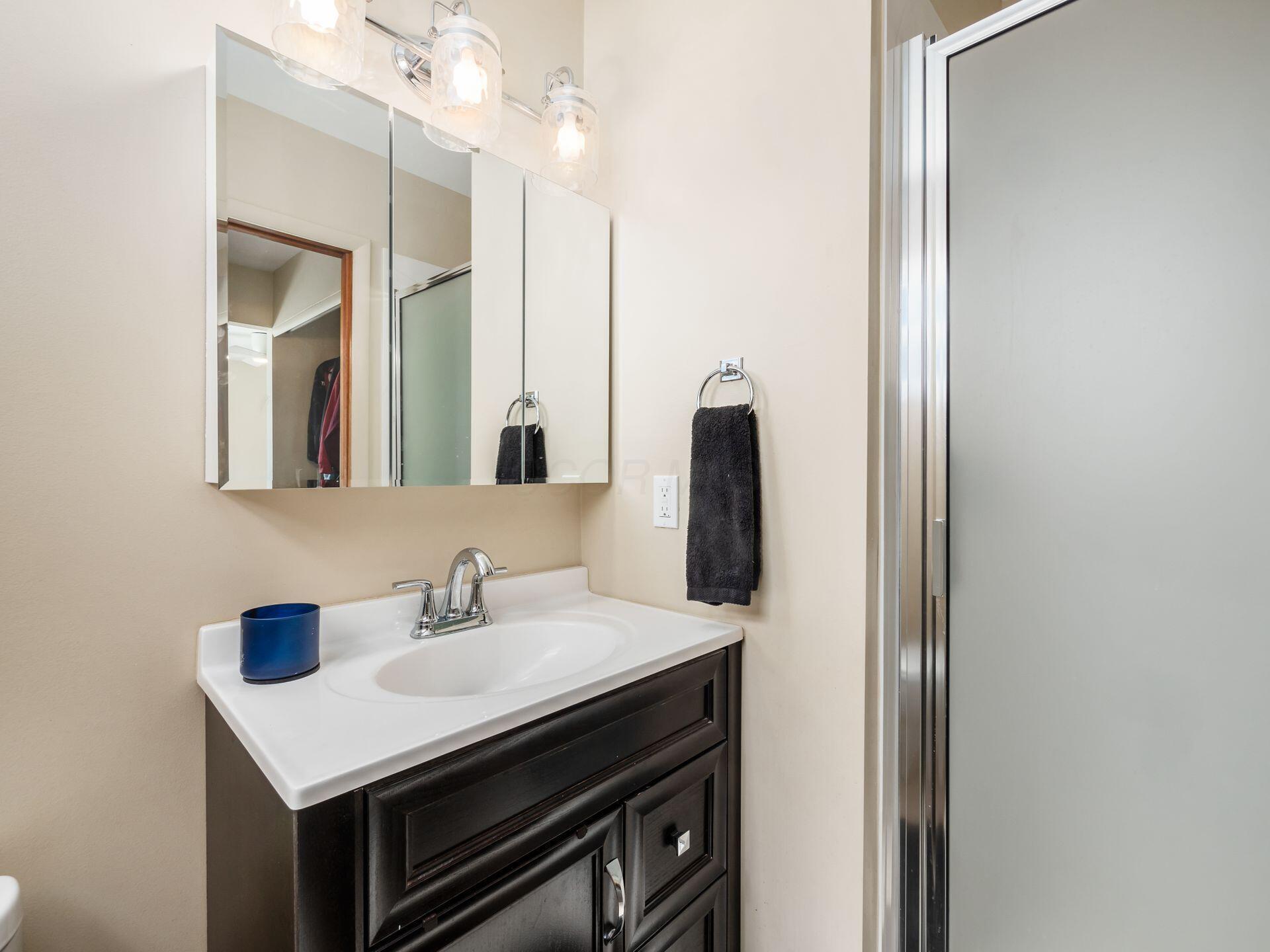 2279 Blodwen Circle, Grove City, Ohio image 34