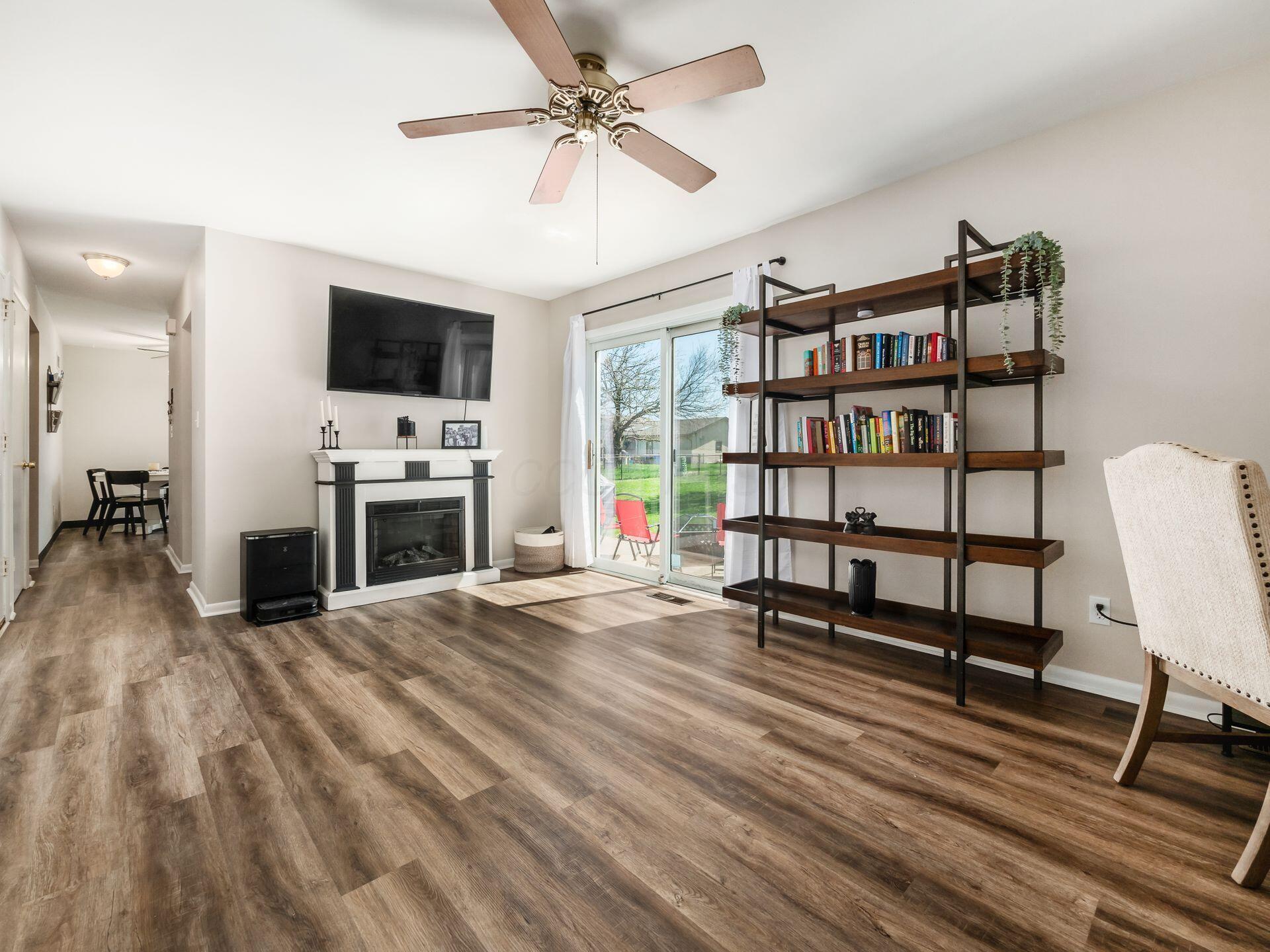 2279 Blodwen Circle, Grove City, Ohio image 21