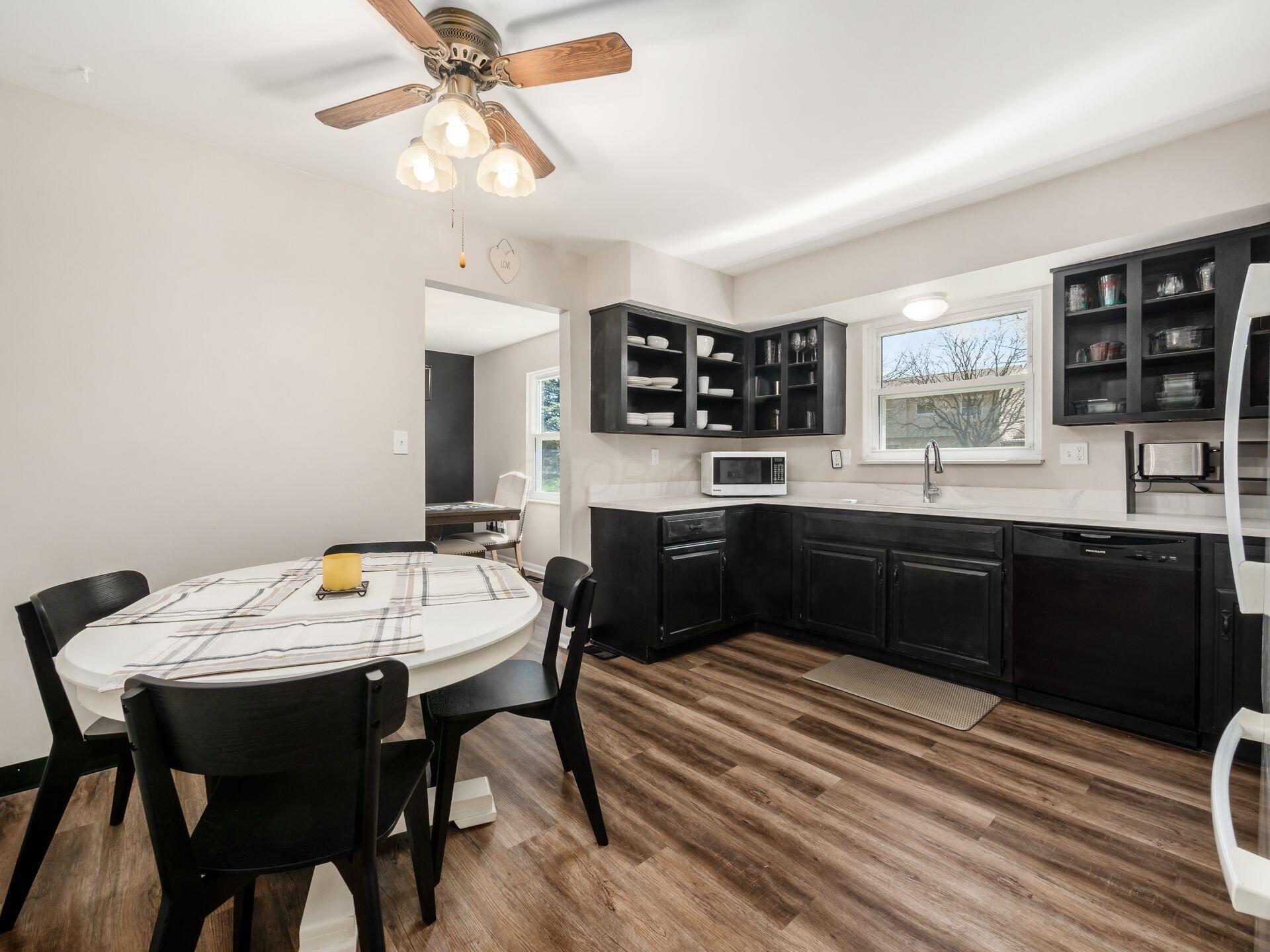 2279 Blodwen Circle, Grove City, Ohio image 14