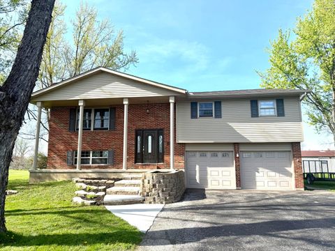 Photo of 5639 US Highway 22 NE, Washington Court House, OH 43160 (MLS # 226011071)