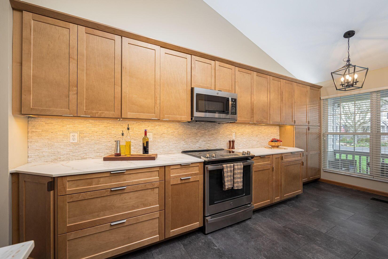 6443 Upper Lake Circle, Westerville, Ohio image 12