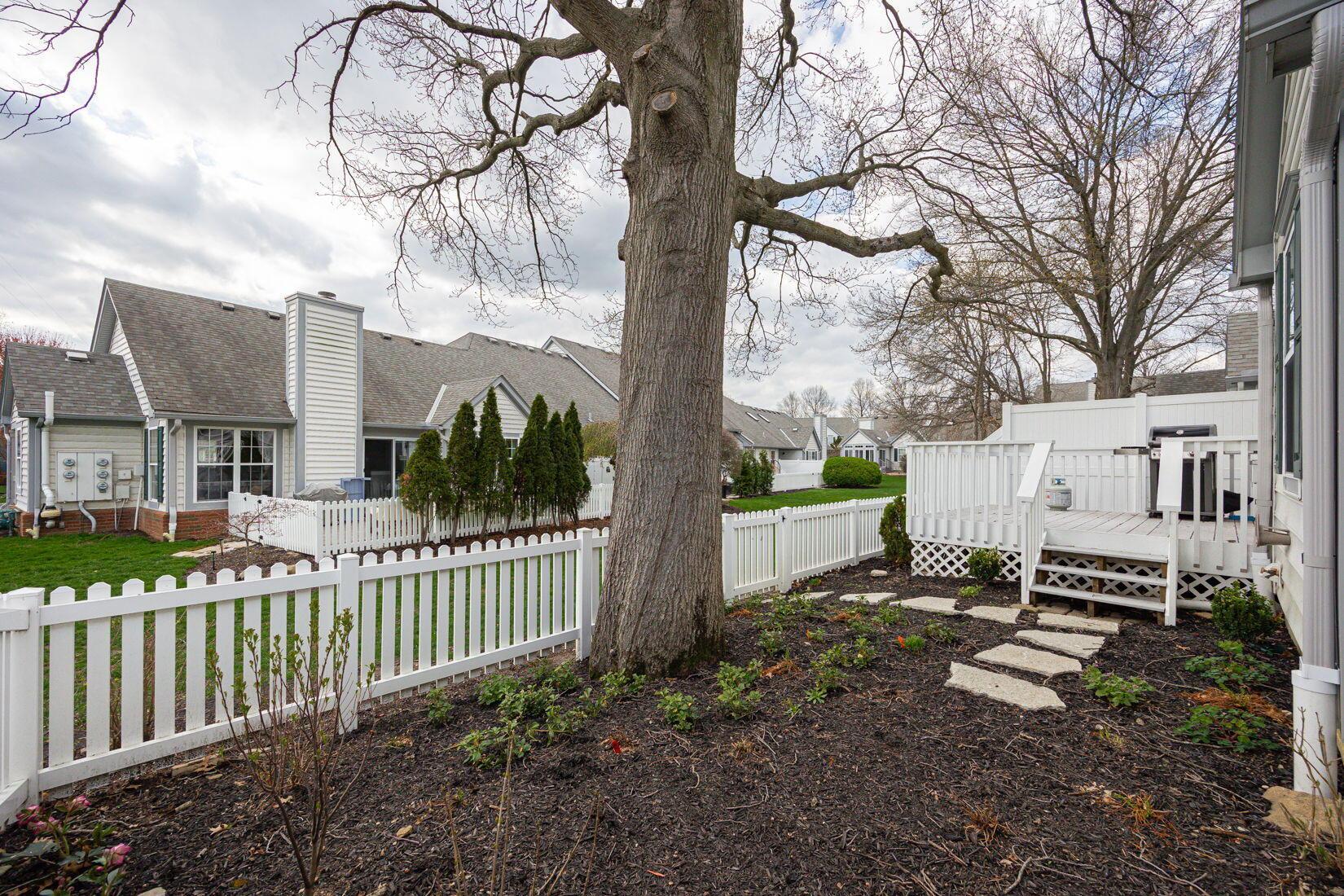 6443 Upper Lake Circle, Westerville, Ohio image 36