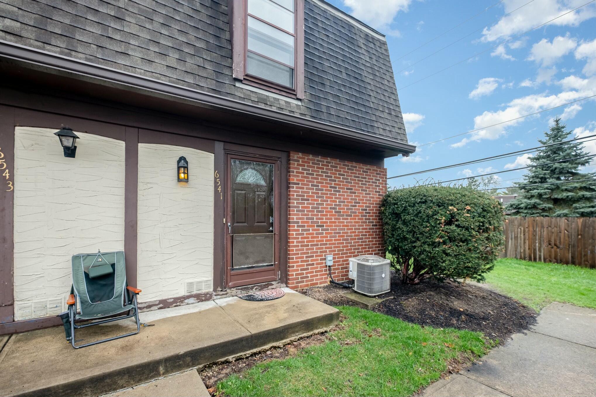 6541 Santa Cruz Place, Reynoldsburg, Ohio image 2