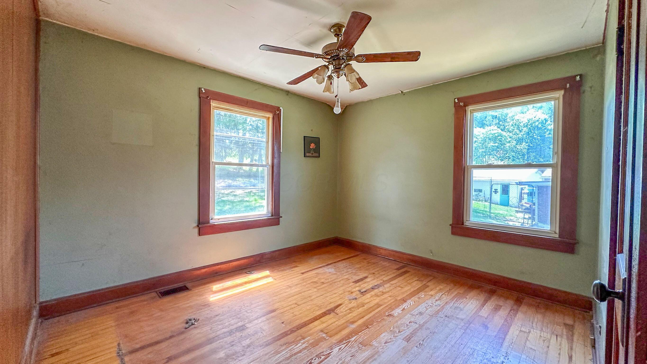 949 Mohican Avenue, Logan, Ohio image 8