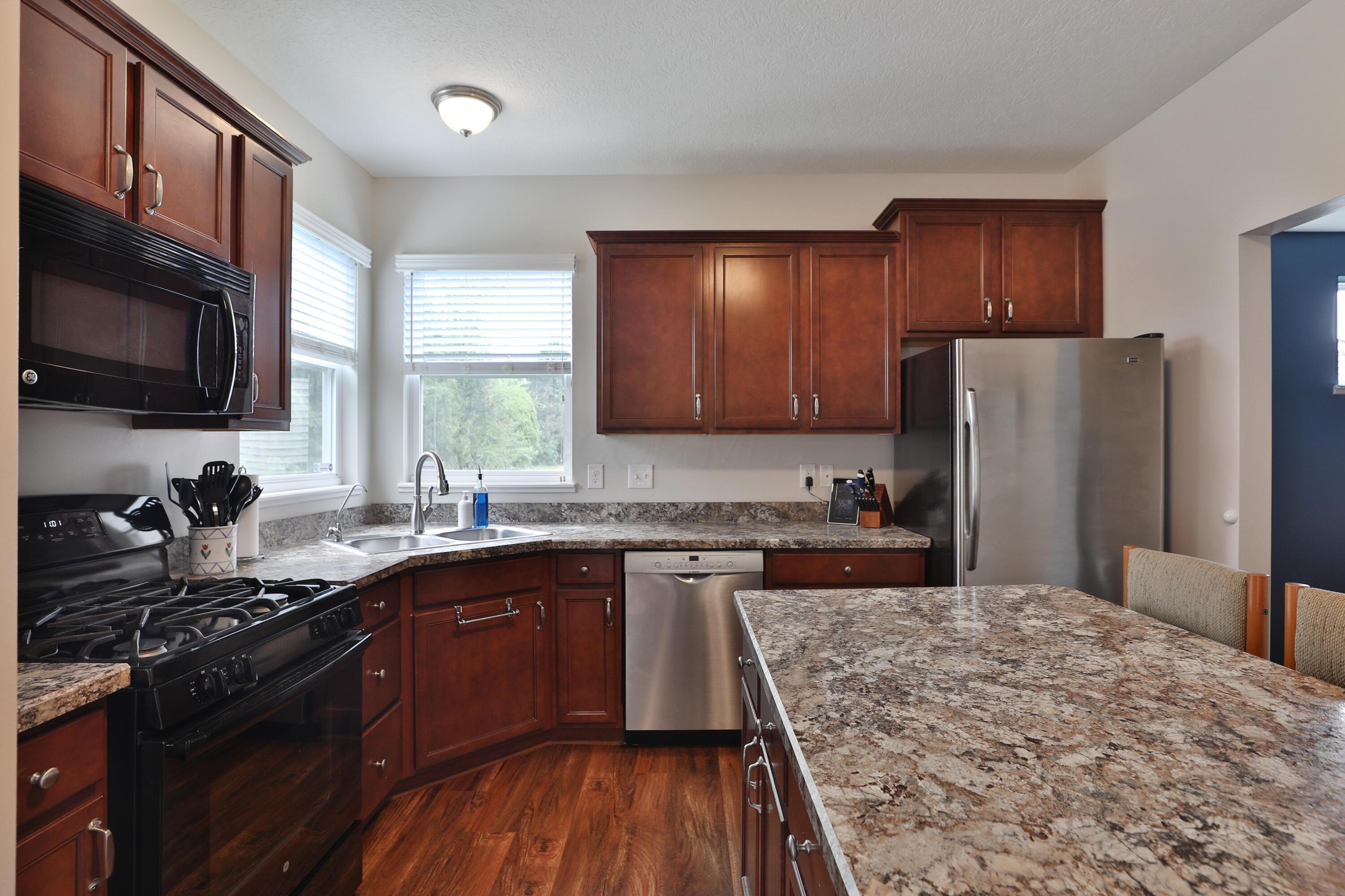 6134 Glade Run Road, Hilliard, Ohio image 18