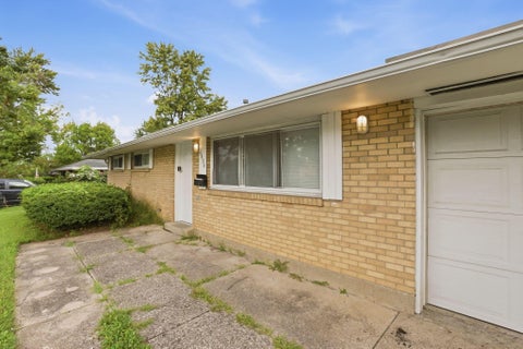 Tiny photo for 6404 E Livingston Avenue, Reynoldsburg, OH 43068 (MLS # 226036211)