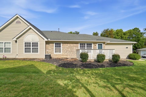 Photo of 185 Groveport Pike 6B #6B, Canal Winchester, OH 43110 (MLS # 226027806)