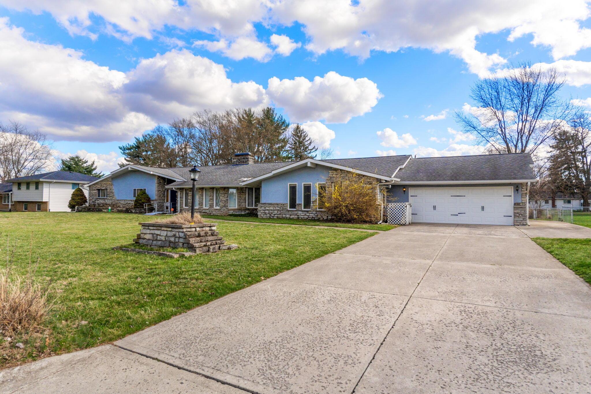 2349 Bellevue Avenue, Columbus, Ohio image 2