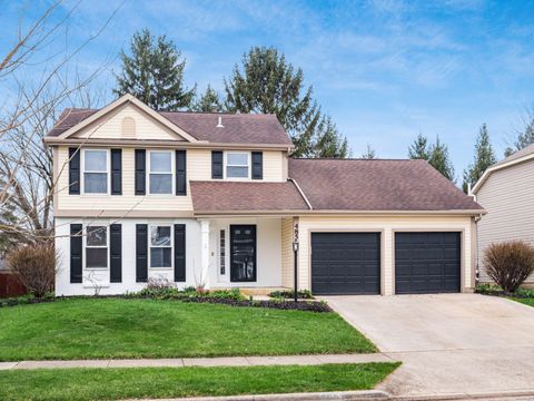 Photo of 4851 Leybourne Drive, Hilliard, OH 43026 (MLS # 226007722)