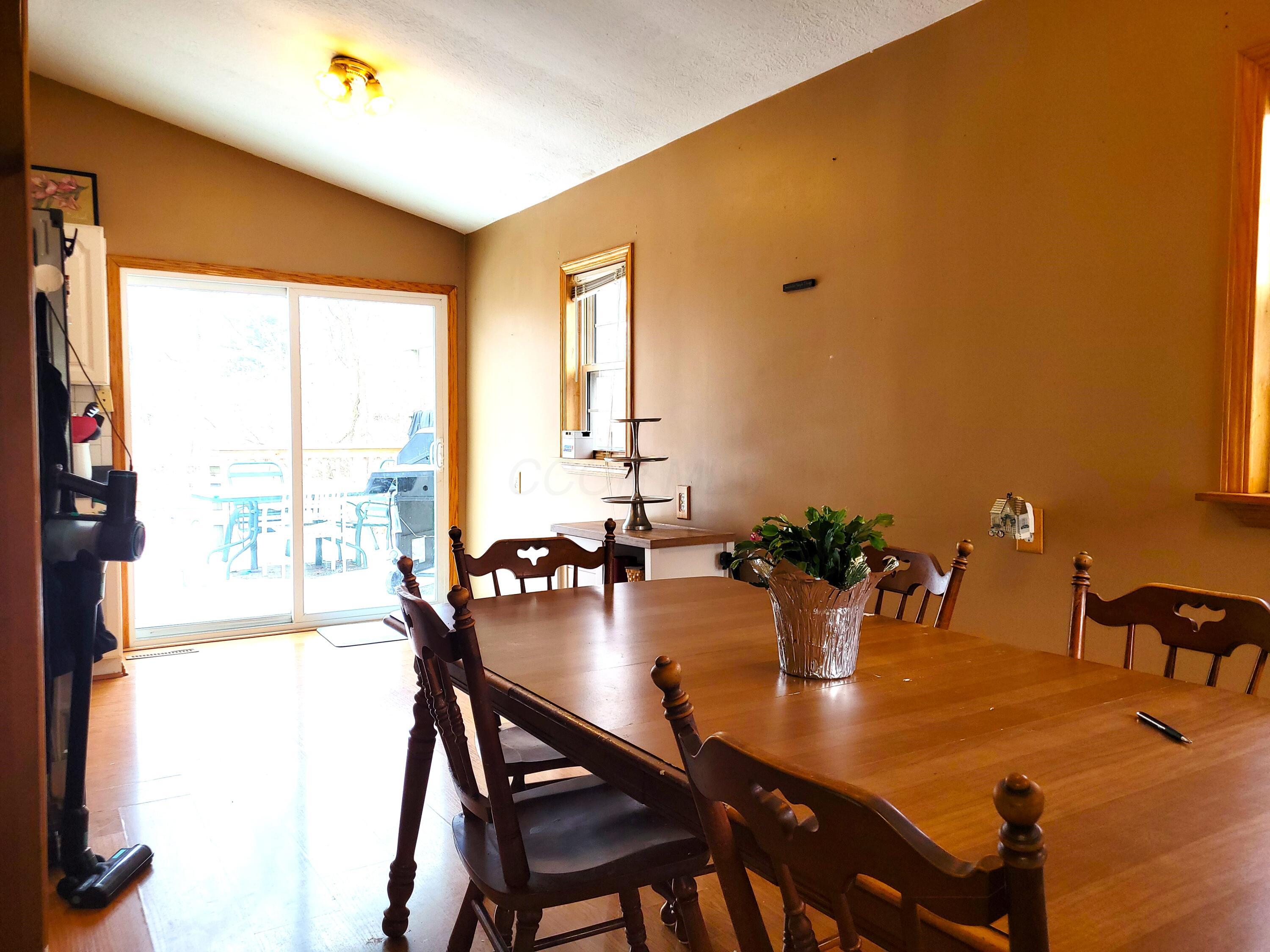 5630 NE Cypress Drive, Thornville, Ohio image 6