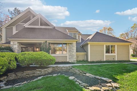 Photo of 5739 Rushwood Drive, Dublin, OH 43017 (MLS # 225041420)