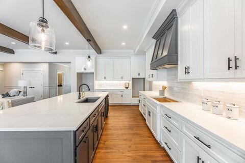 Tiny photo for 2347 Jaxton Court, Lewis Center, OH 43035 (MLS # 225044867)