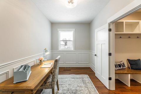 Tiny photo for 2347 Jaxton Court, Lewis Center, OH 43035 (MLS # 225044867)