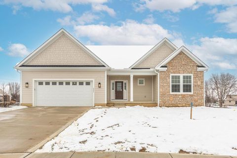 Photo of 2347 Jaxton Court, Lewis Center, OH 43035 (MLS # 225044867)