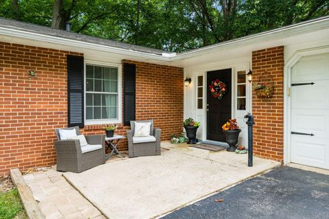 Homes For Sale - 855 Singing Hills Lane<br/> Columbus, OH 43235