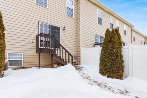 Tiny photo for 5545 Rainbow Falls Street 7-5545 #7-5545, Dublin, OH 43016 (MLS # 226003210)