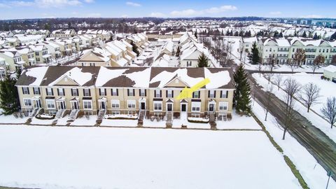 Tiny photo for 5545 Rainbow Falls Street 7-5545 #7-5545, Dublin, OH 43016 (MLS # 226003210)