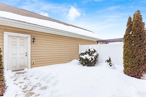 Tiny photo for 5545 Rainbow Falls Street 7-5545 #7-5545, Dublin, OH 43016 (MLS # 226003210)