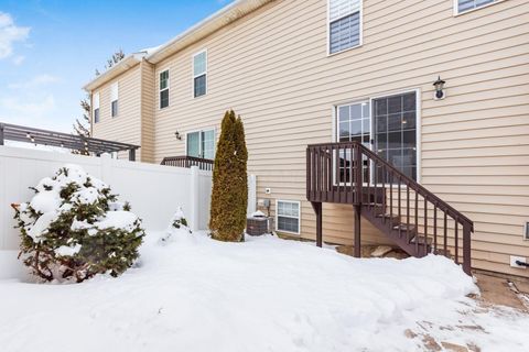 Tiny photo for 5545 Rainbow Falls Street 7-5545 #7-5545, Dublin, OH 43016 (MLS # 226003210)