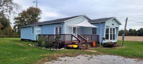 Photo of 1290 Amoy West Road, Mansfield, OH 44903 (MLS # 225039168) Photo of 1290 Amoy West Road, Mansfield, OH 44903 (MLS # 225039168)