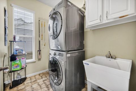 Tiny photo for 4838 Adwell Loop, Grove City, OH 43123 (MLS # 226001832)